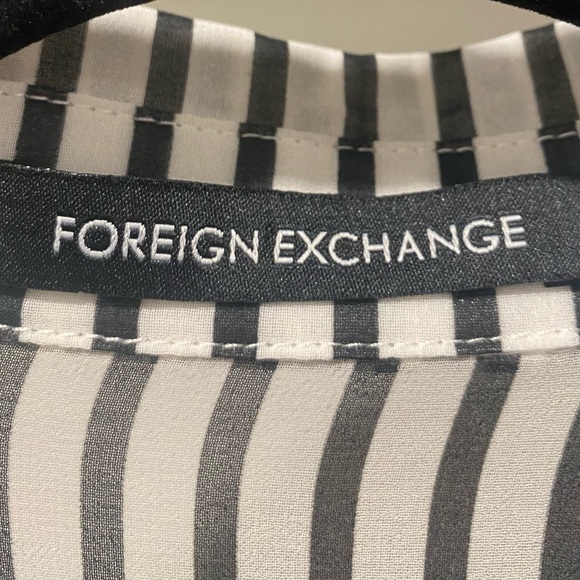 Foreign Exchange FE Sheer White & Black Vertical Stripe Crop Tank Top Blouse - M - Picture 7 of 17